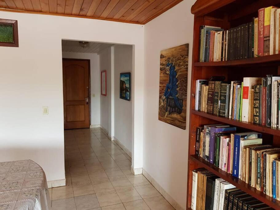 Iguazu House Appartement Puerto Iguazú Buitenkant foto